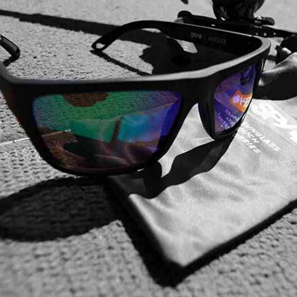 Spy Angler polarized sunglasses (matte black happy bronze/green spectra)