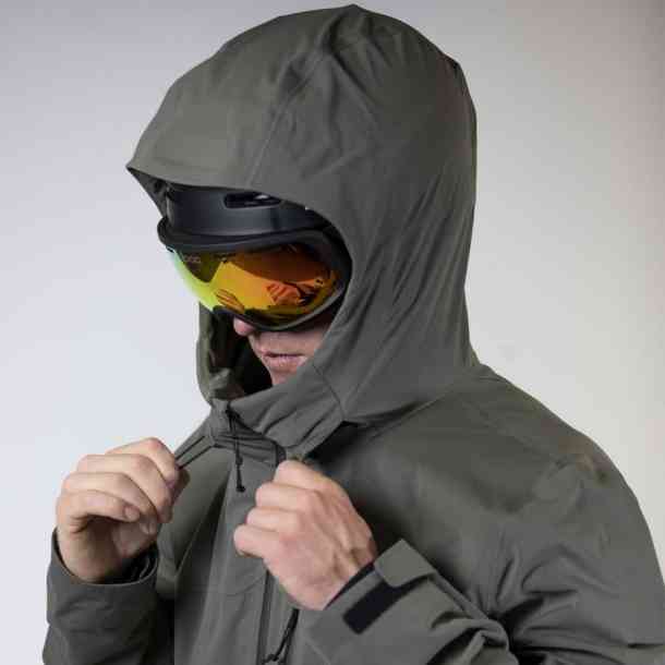 Jones Peak Bagger Stretch snowboard jacket