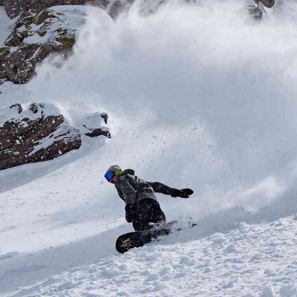 Kurtka snowboardowa Jones Peak Bagger Stretch