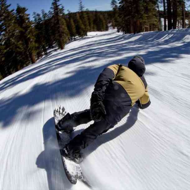 Męskie spodnie snowboardowa Jones Mountain Surf BIb (black)