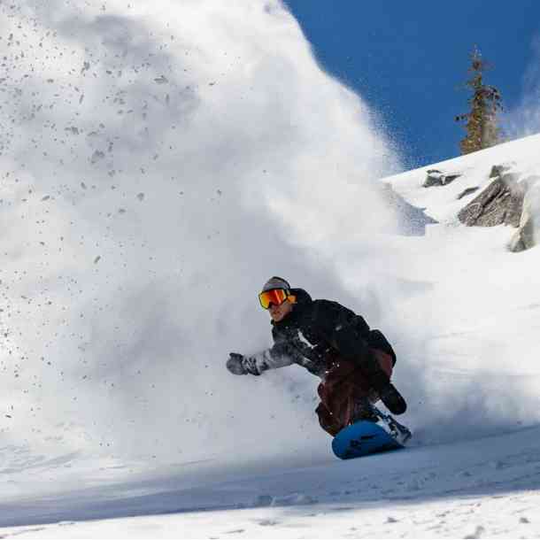 Jones Mountain Twin snowboard