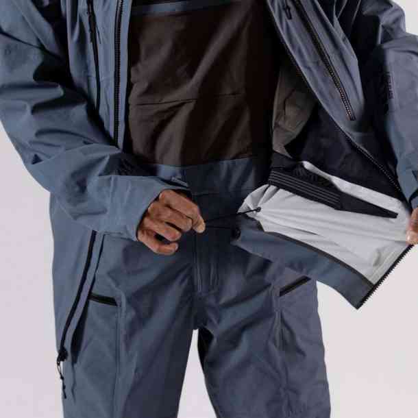 Jones Shralpinist 3L Stretch Recycled snowboard jacket  (ash blue)