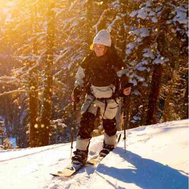 Damskie spodnie snowboardowa Jones Mountain Surf Bib (sage green)