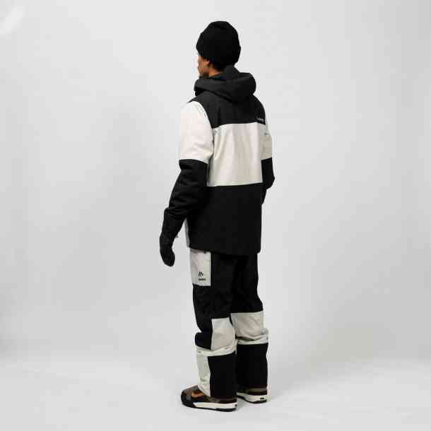 Men's Jones Mountain Surf snowboard jacket (camo)