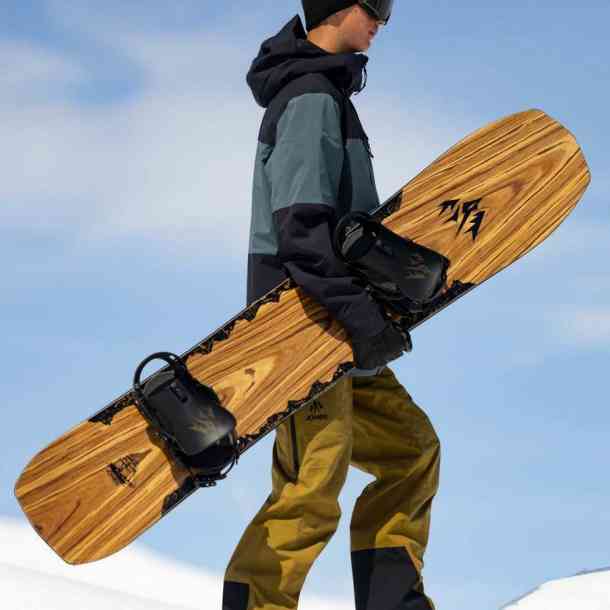 Men's Jones Flagship snowboard | InterSnow Snowboard Shop