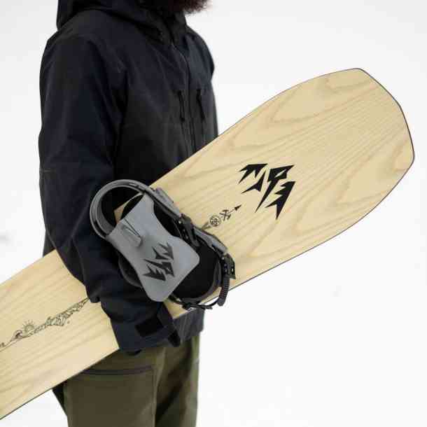 Męska deska snowboardowa Jones Flagship 2025