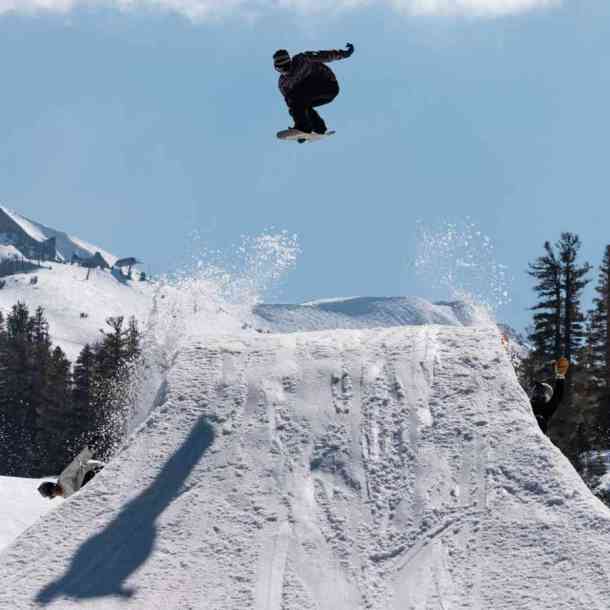 Męska deska snowboardowa Jones Mountain Twin Pro 2025
