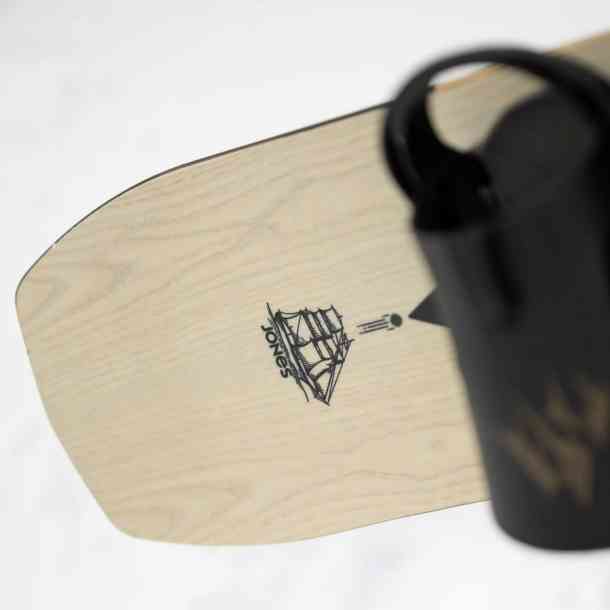 Men&#039;s Jones Ultra Flagship snowboard