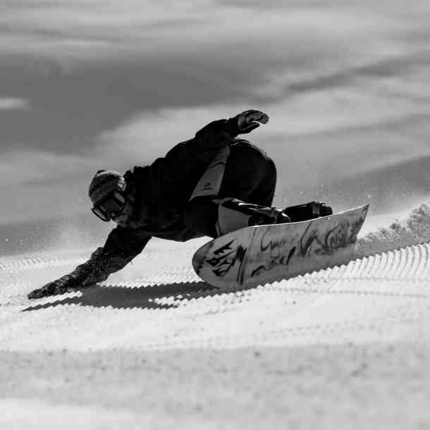 Jones Storm Wolf unisex snowboard 2025